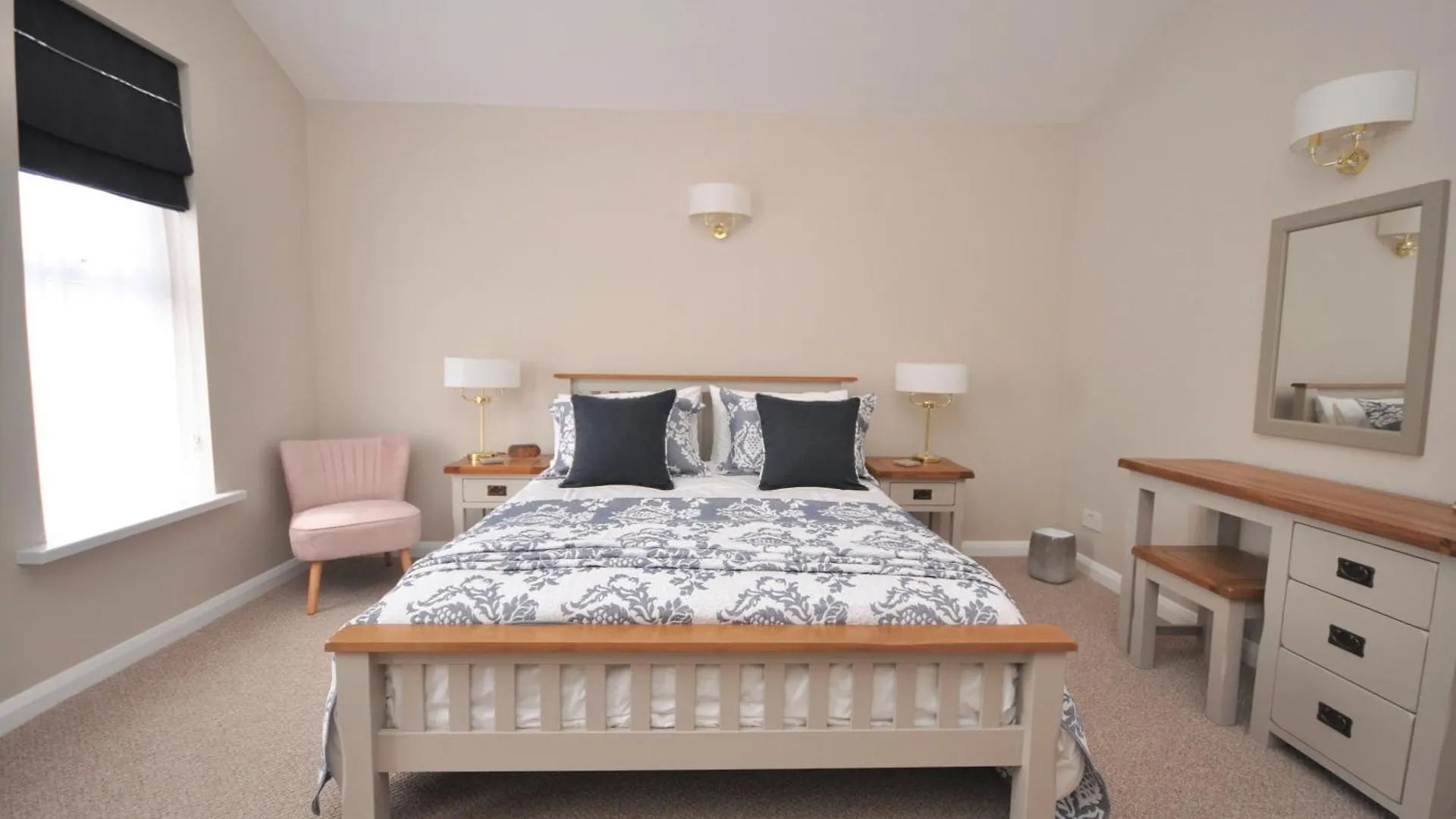 Otel Sixteen B York